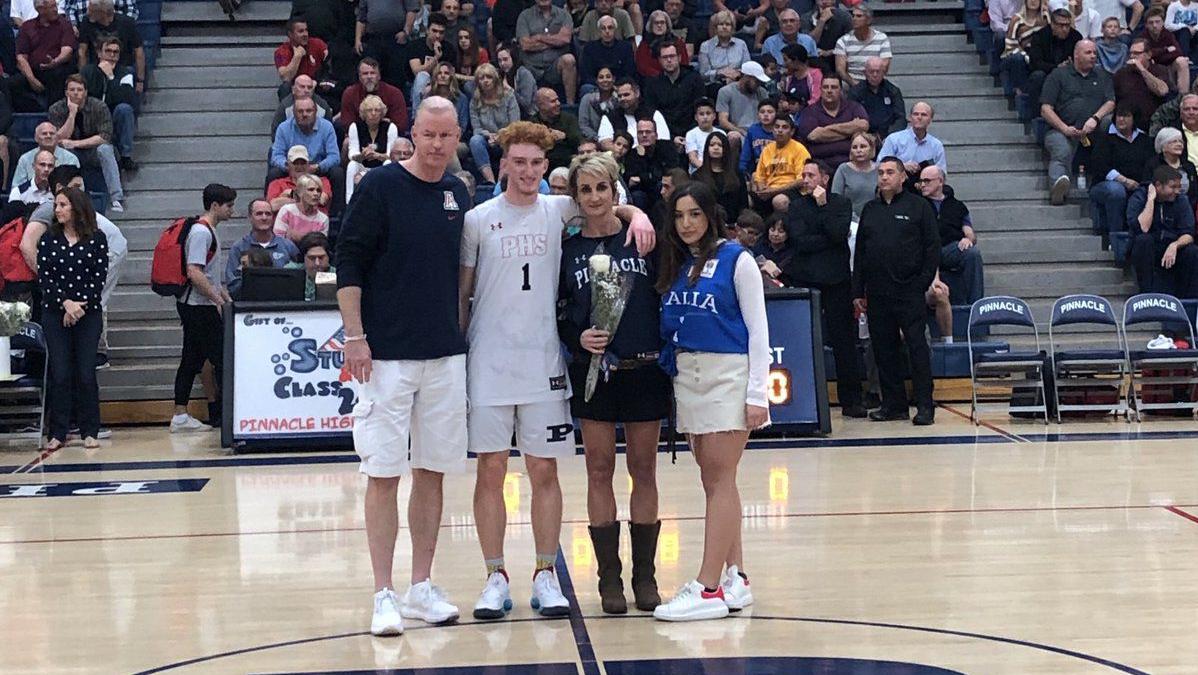 Arizona Wildcats signee Nico Mannion scores 57 in high school senior night game